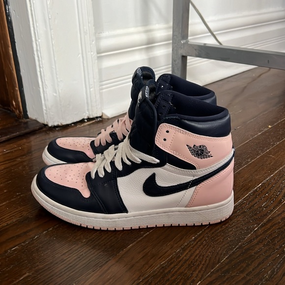 Bubblegum Pink Jordan 1 Highs - Picture 2 of 4